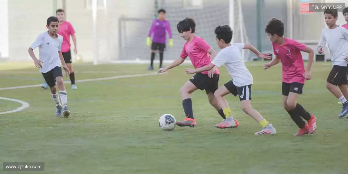 「突破极限,超越自我 —— 这里是体育精神的终极舞台!🔥报名参赛,书写你的传奇!」